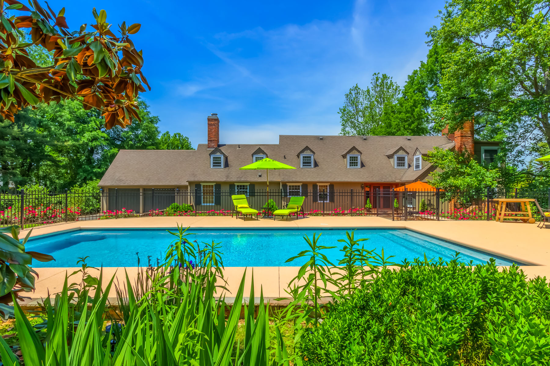 Real Estate Photography Lexington KY Pool Photos KRanchev Photography