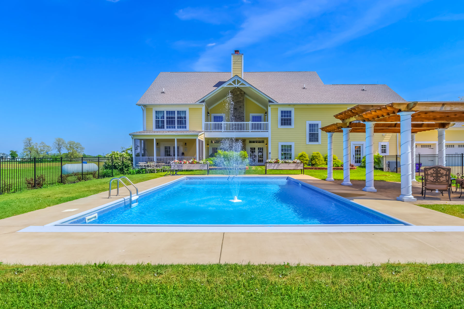 Real Estate Photography Lexington KY Pool Photos KRanchev Photography