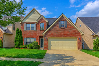 Homes for Sale in Lexington KY | 729 Sprucewood Dr, Lexington, KY 40514 | Photos by KRanchev Photography, LLC | The Best Real Estate Photography Services in Lexington, KY | Listing Agent: Lindsay Emmerich Muzic | Agency: Estate Source, LLC | $218,000  | 4 Beds  |  3 Baths  |  2,523 Sq. Ft.| MLS#1514536 | Gorgeous, like new, South Lexington home on a quiet street in desirable Willow Bend! Freshly painted throughout and move-in ready! Private backyard backs to green-space with a nice deck for summer cookouts. Huge master suite features tray ceilings, double vanity sinks and a very spacious walk-in closet with 136 square feet ...